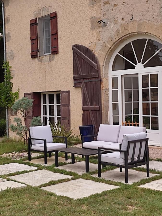 Bed and Breakfast Le Logis Du Pradet Moncrabeau Экстерьер фото