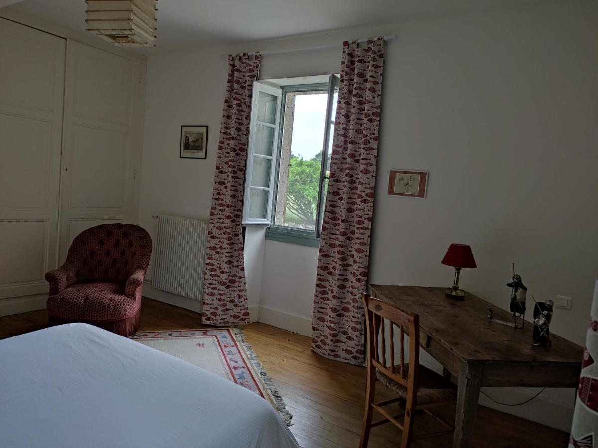 Bed and Breakfast Le Logis Du Pradet Moncrabeau Экстерьер фото
